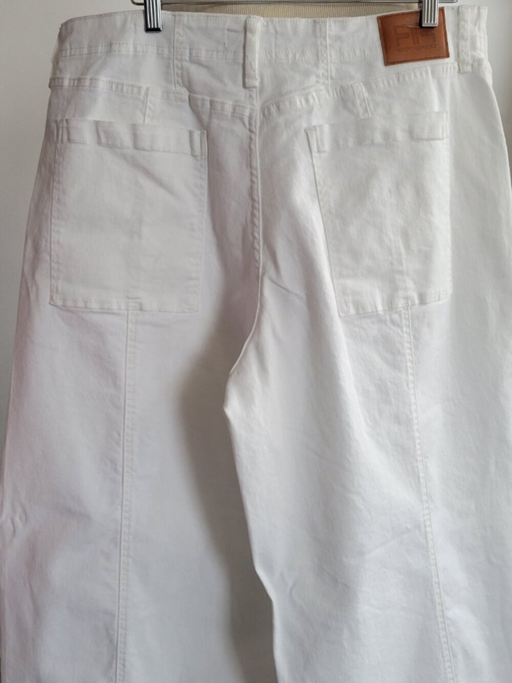 Robert Rodriguez Chalk Barrel Seamed High White Denim Jeans - Picture 5 of 16